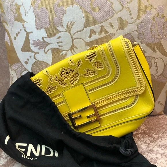 Yellow Designer Chain Shoulder Bag - Picture 9 of 10